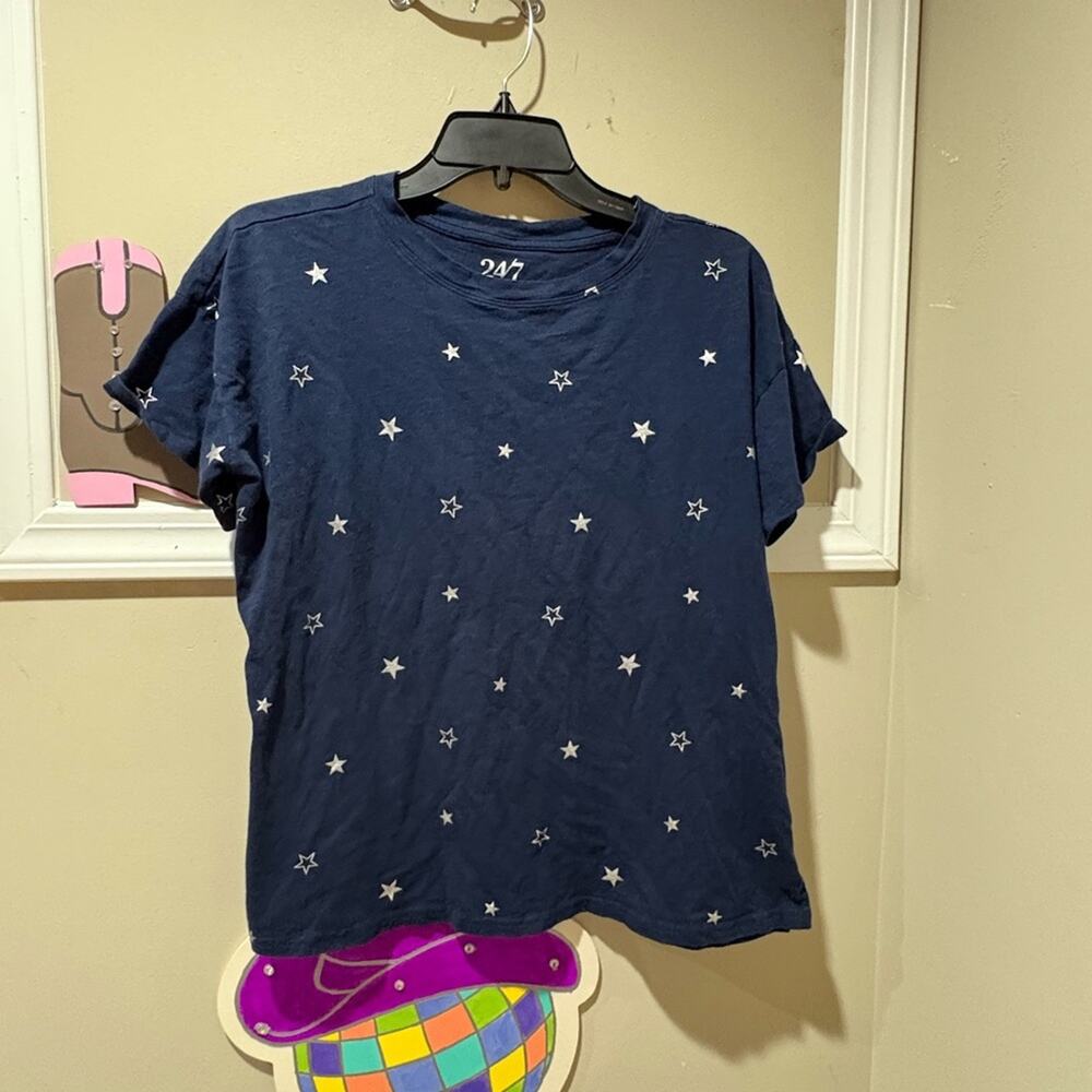 Maurices 24/7 T-shirt Star Print Short Sleeve Tee